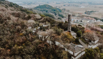 松江这两座山上，各有一座千年宋代古塔